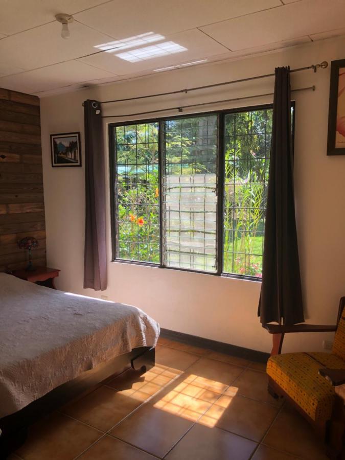 Airport Rio Segundo Studio Bed & Breakfast Alajuela Luaran gambar