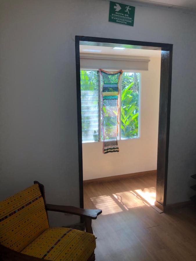 Airport Rio Segundo Studio Bed & Breakfast Alajuela Luaran gambar