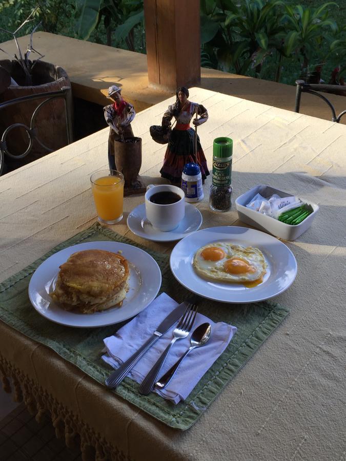Airport Rio Segundo Studio Bed & Breakfast Alajuela Luaran gambar